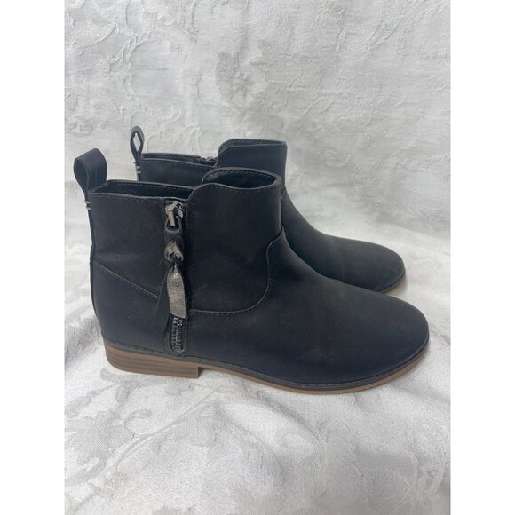 Cat & Jack Girls Ankle Boits Sz 3 non marking man made materials - Picture 3 of 7